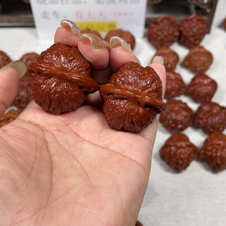 隔***王文玩核桃吊坠血麒麟10LXP#00#