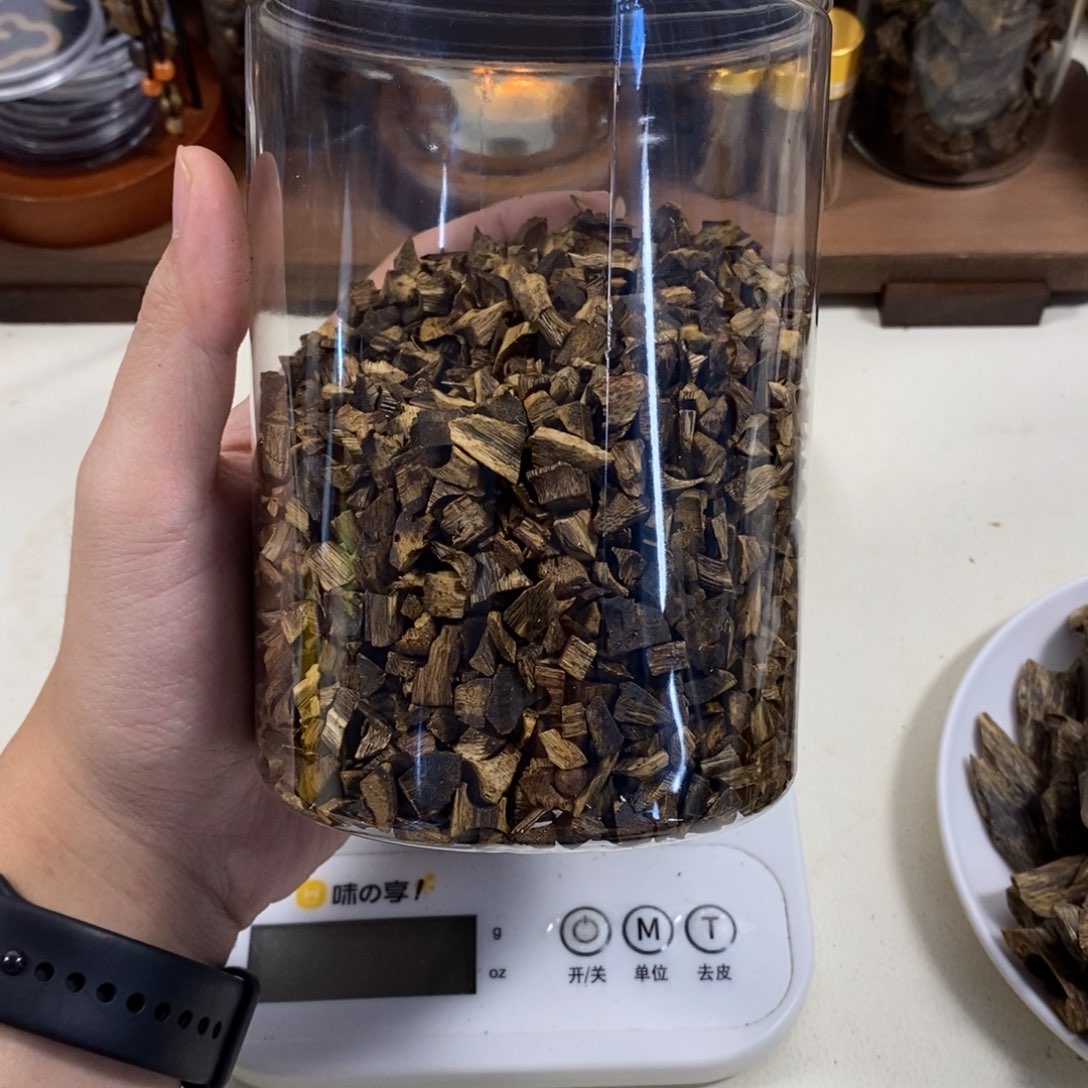 人***人沉香碎屑沉香糖结米粒碎料197克