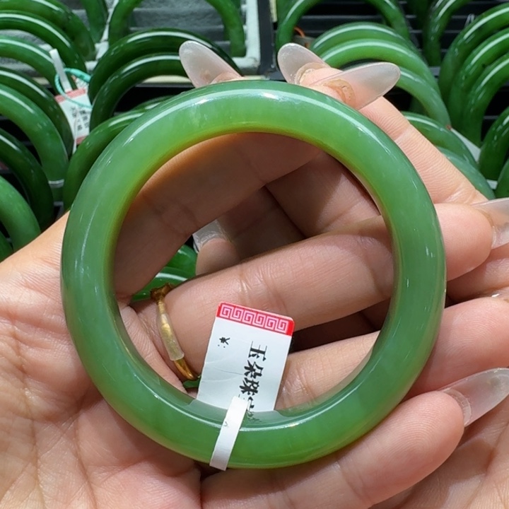 和田玉（碧玉）手镯未镶嵌