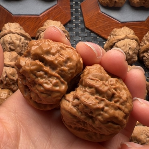 文玩核桃把件边39左右