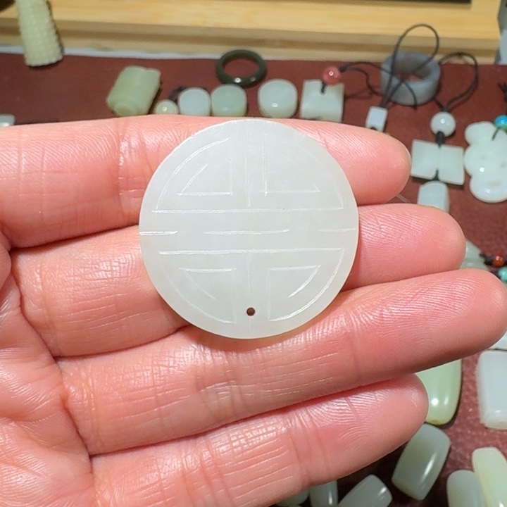 和***光和田玉未镶嵌吊坠(不含链)