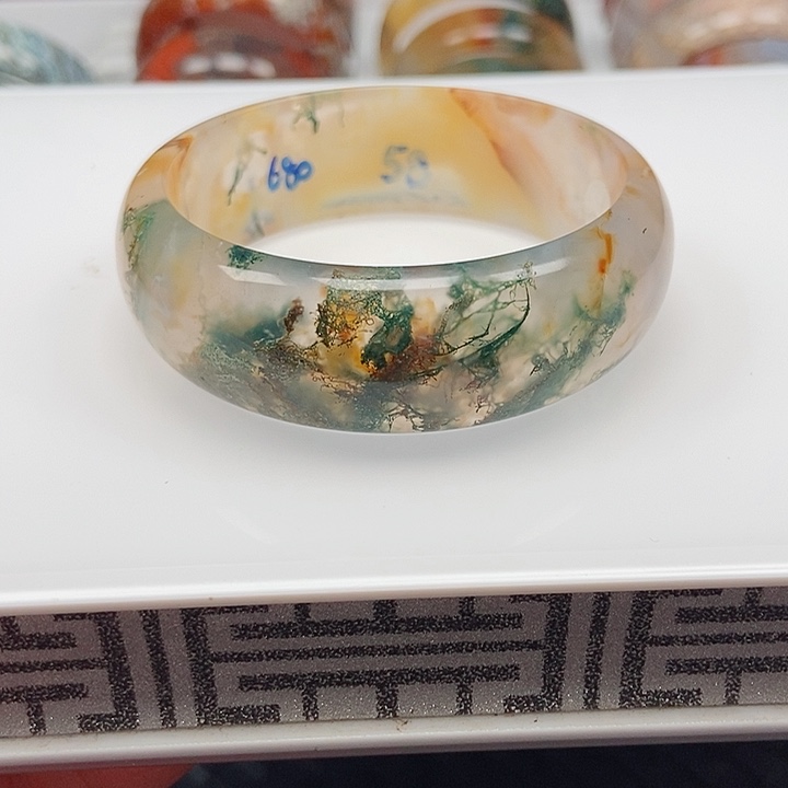 玛瑙/玉髓手镯未镶嵌