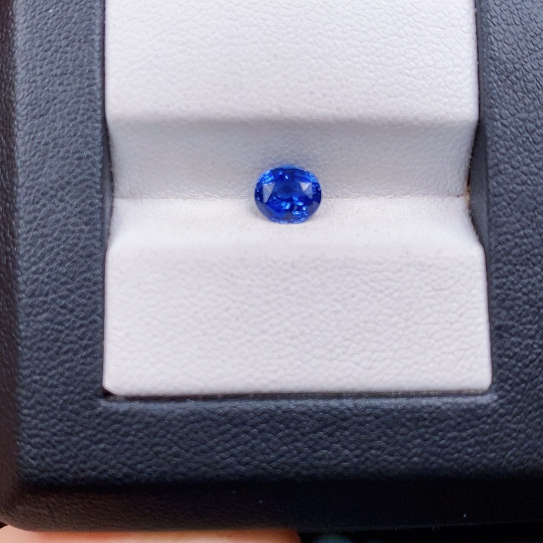 蓝宝石裸石未镶嵌1.05c t