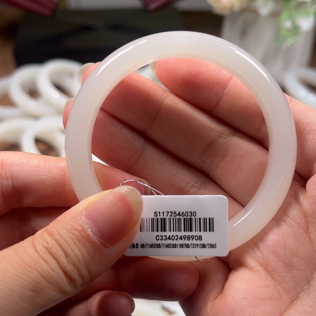 和田玉手镯未镶嵌53.3