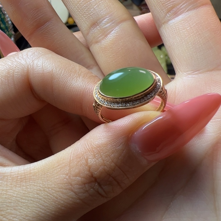 和田玉（碧玉）颈饰18K金镶嵌