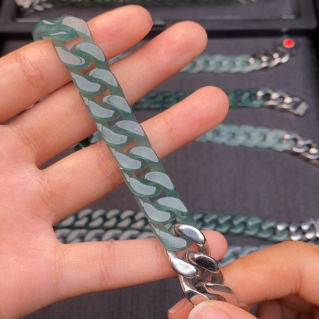 翡翠未镶嵌手链翡翠