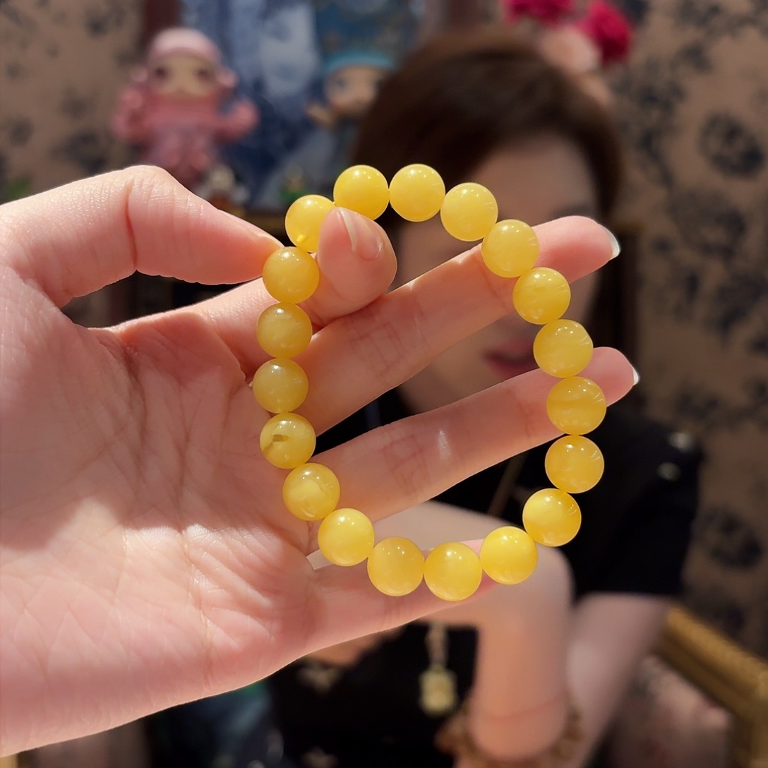 蜜蜡手串未镶嵌多样性发其一