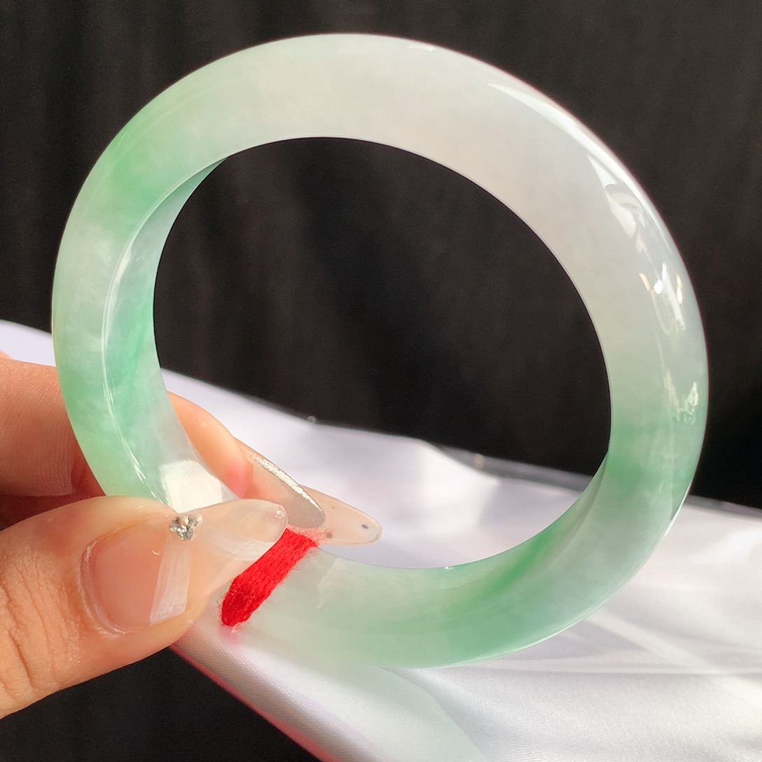 翡翠手镯未镶嵌55圈1613