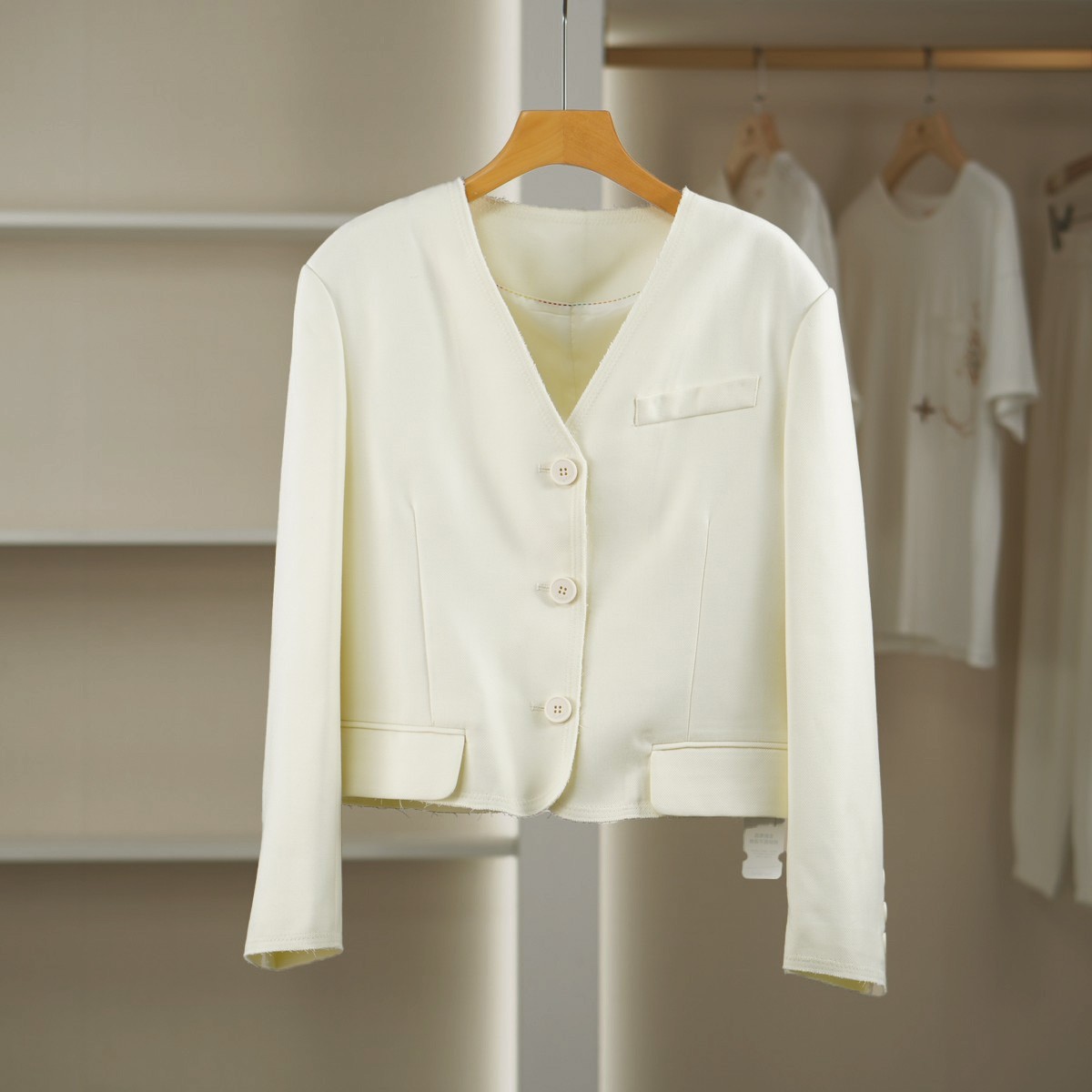 麦迪尚品【崔】4051161 休闲短款西装外套春季女装商场专柜正品