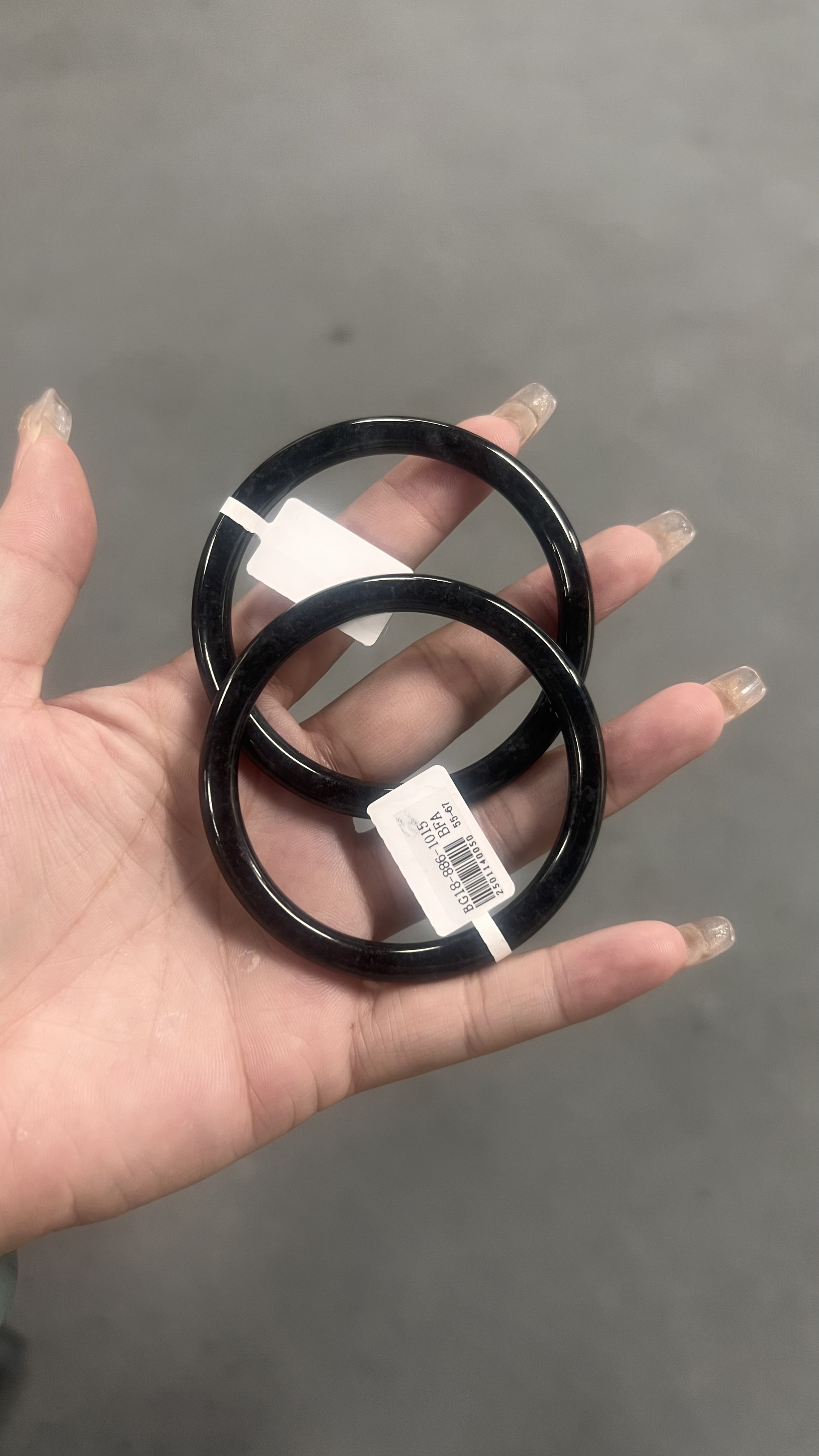 天然翡翠手镯定制