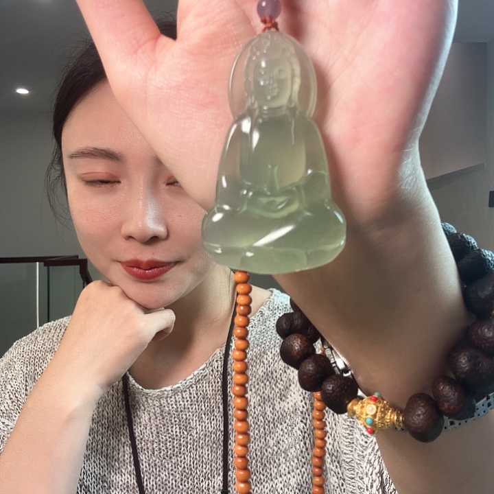 悲****未镶嵌蛇纹石玉颈饰