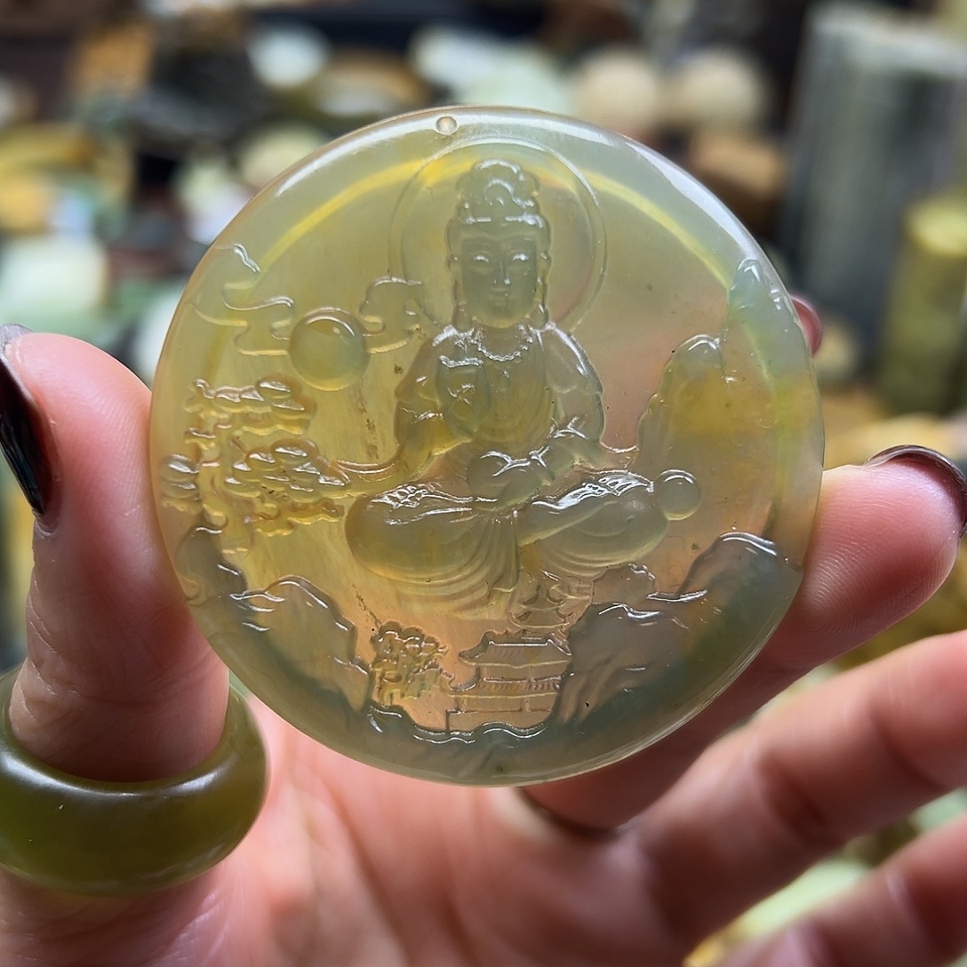 岫玉未镶嵌颈饰花玉兰观音