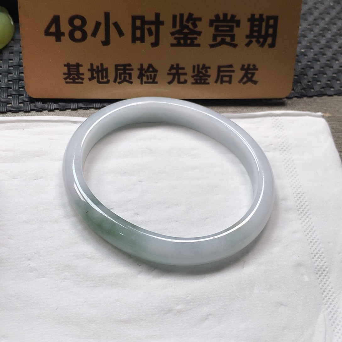 颈饰未镶嵌翡翠57.9贵妃