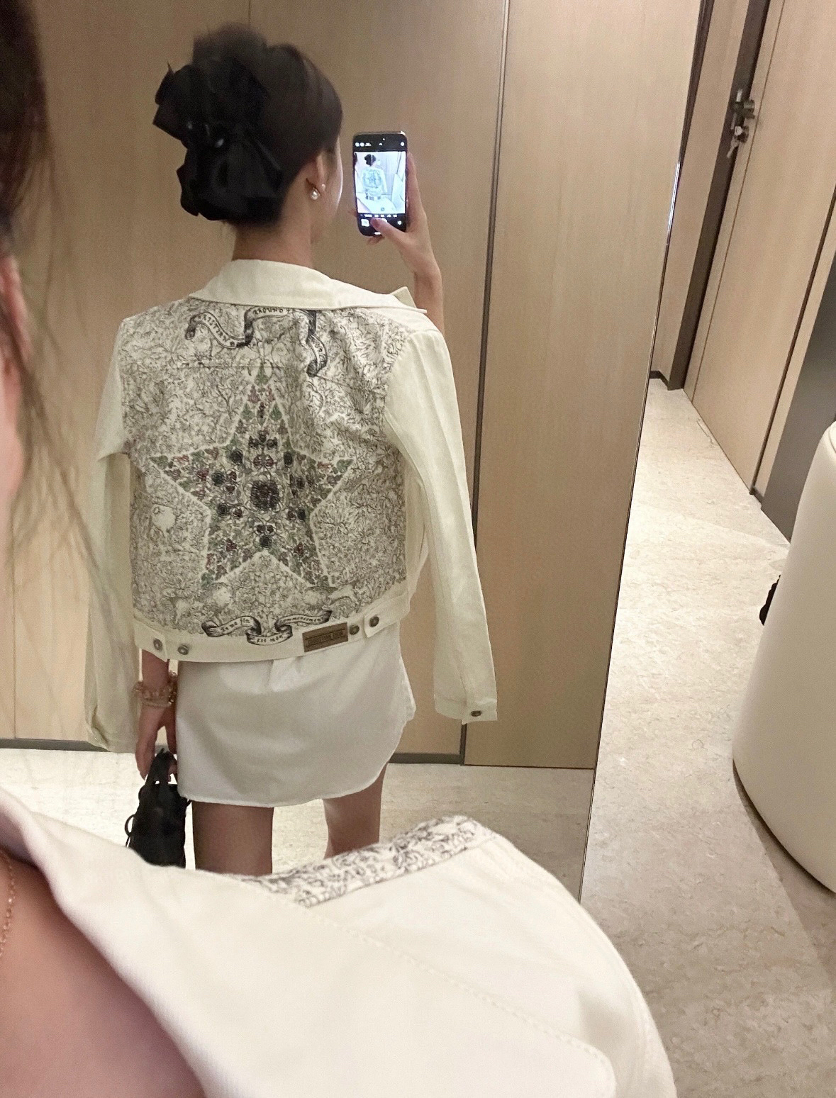 未使用 DIOR/迪奥 SS25 背后五星花卉口袋牛仔外套 38码 D18092