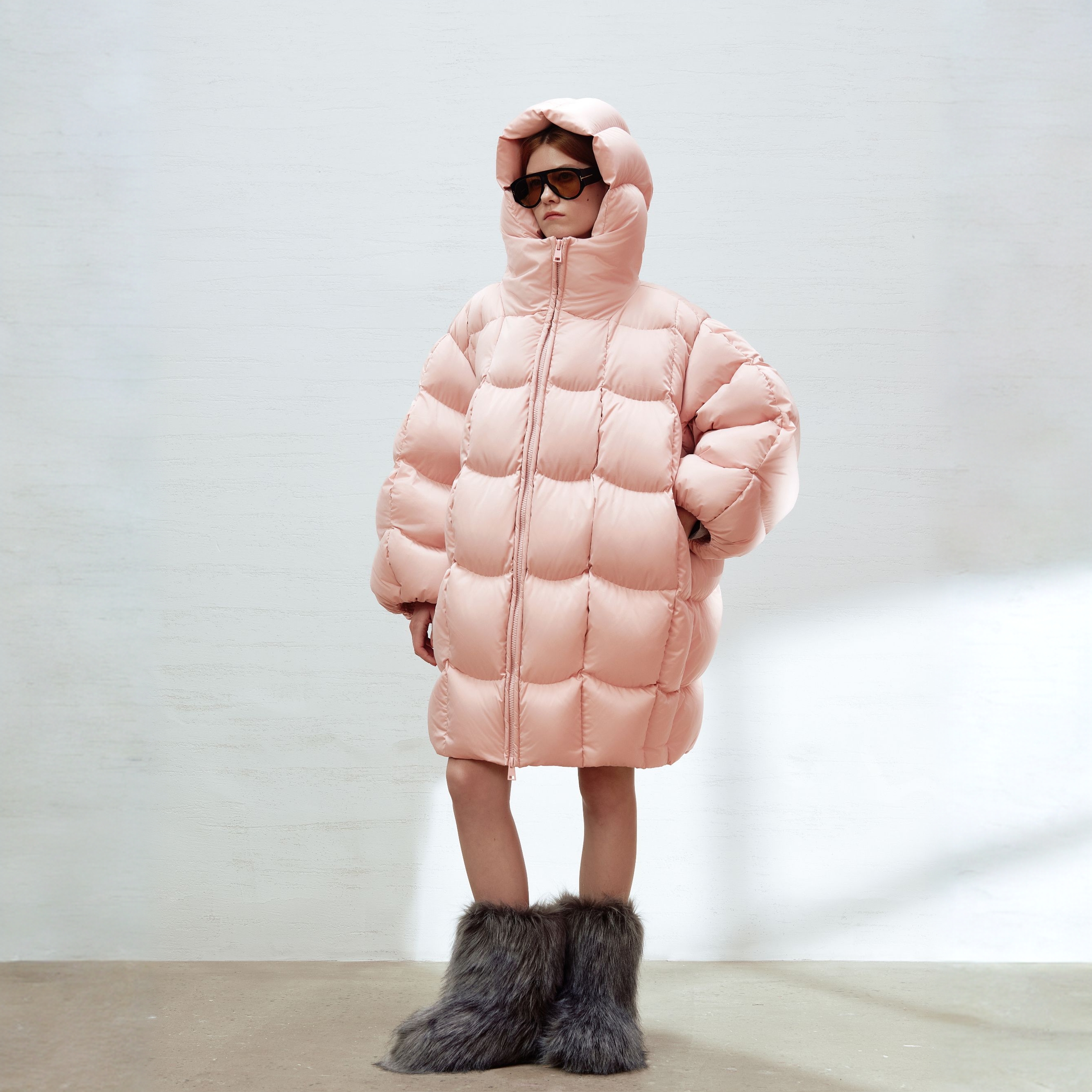 【魏笑祝绪丹黄杨钿甜同款】YANGYUQING经典云朵显眼包冬季羽绒服