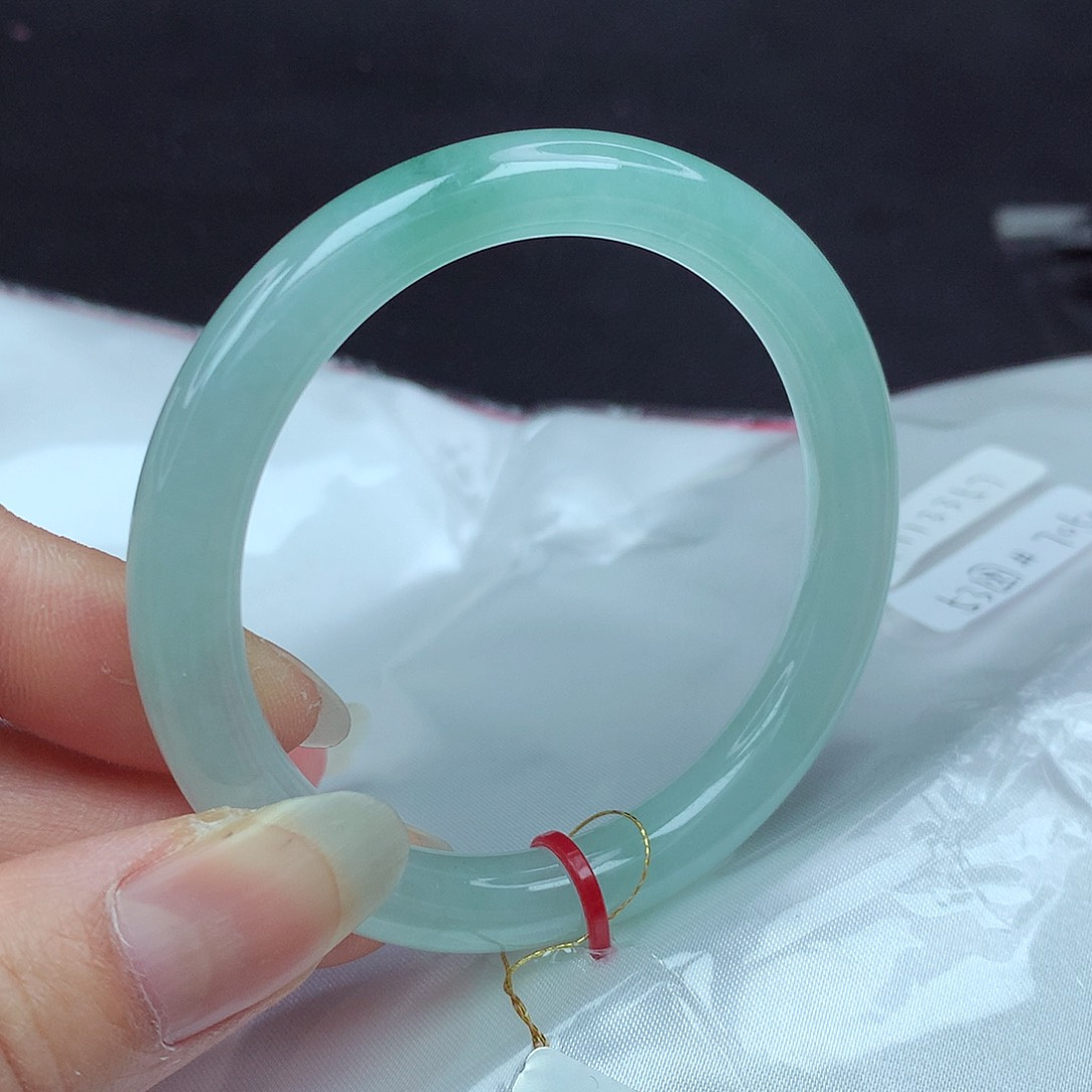 翡翠手镯未镶嵌53圆357