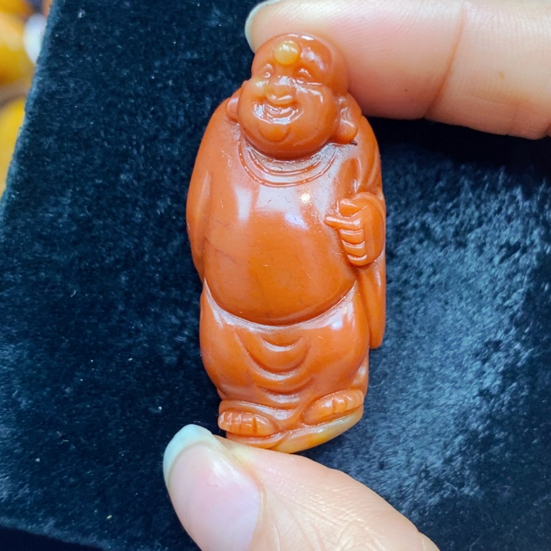 未镶嵌石英质玉（黄龙玉）项链