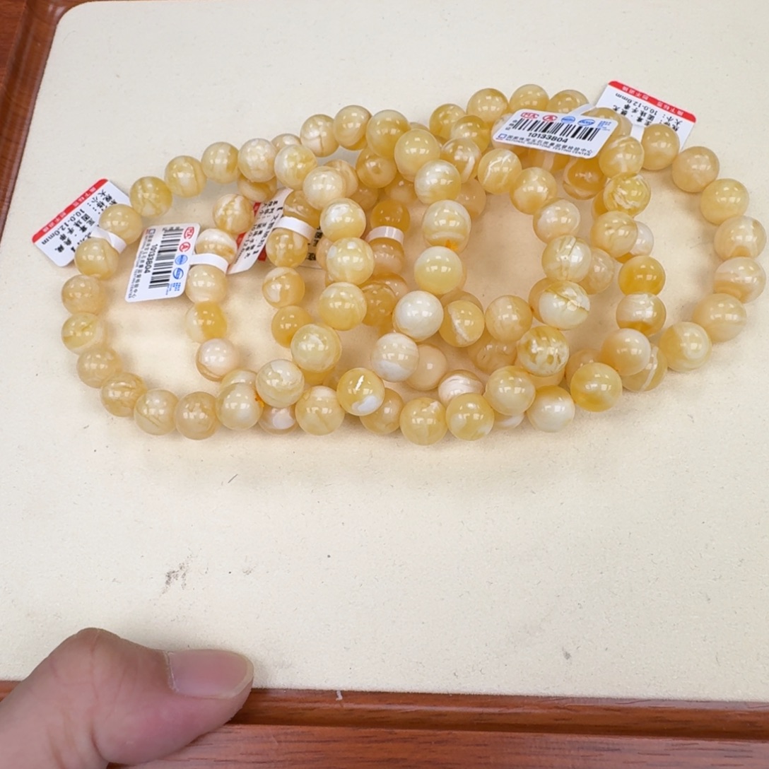 琥珀未镶嵌手链多样性发其一