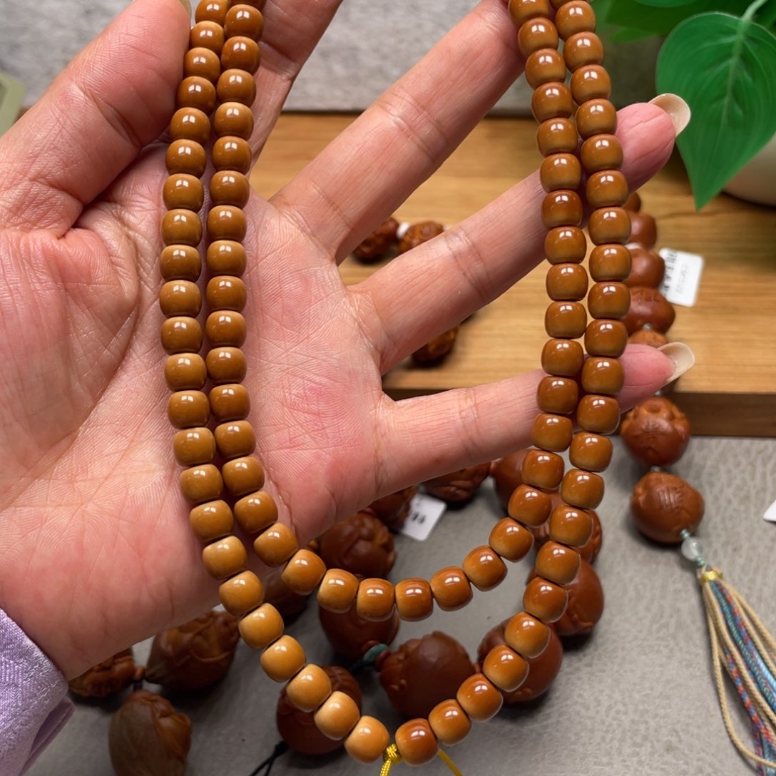 吊坠橄榄核核尖长串
