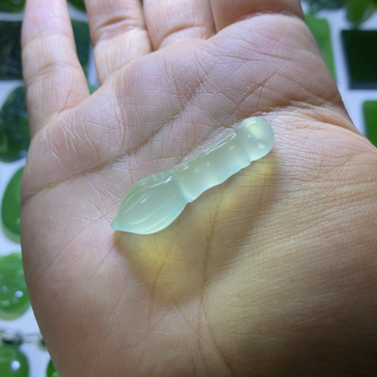 【闪购商品】蛇纹石玉颈饰未镶嵌