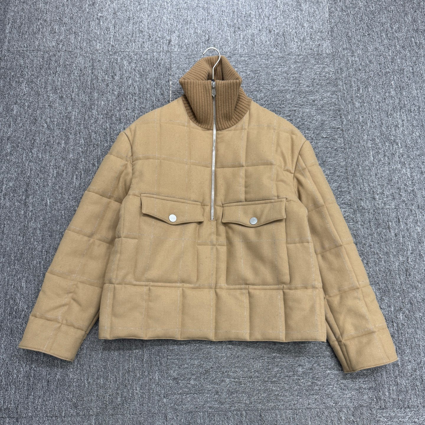 未使用 Hermes/爱马仕 未使用格纹羊毛棉服/19364/46码