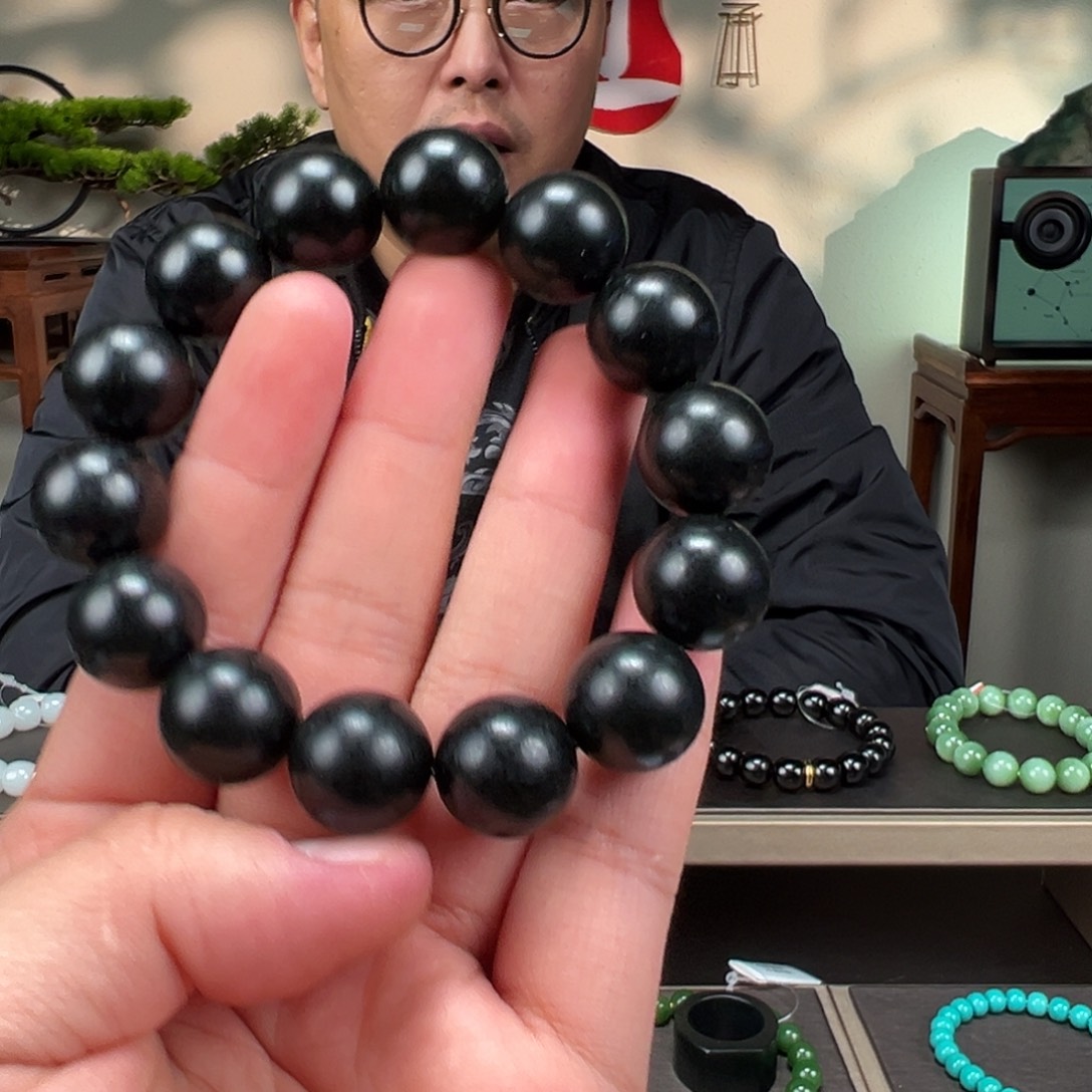 和田玉未镶嵌手链卡16mm黑青