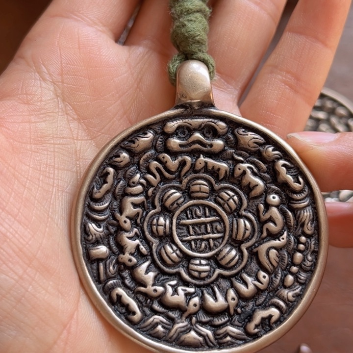 颈饰琉璃天*喜欢的可以