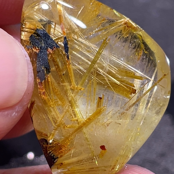 瓷***橼颈饰未镶嵌发晶钛晶