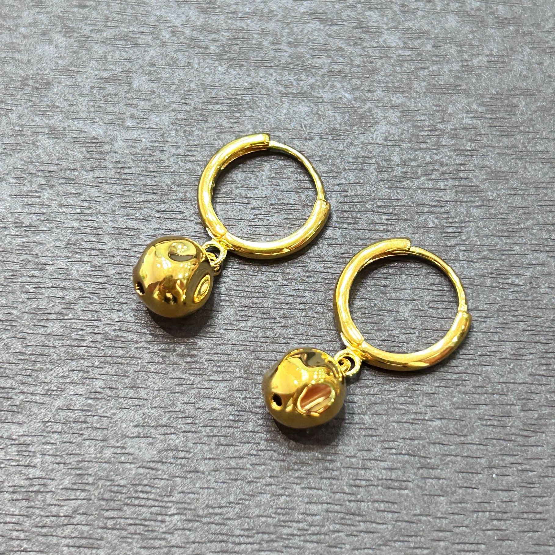 925银耳饰 【店长专享】925银锤纹球球耳坠YE1181