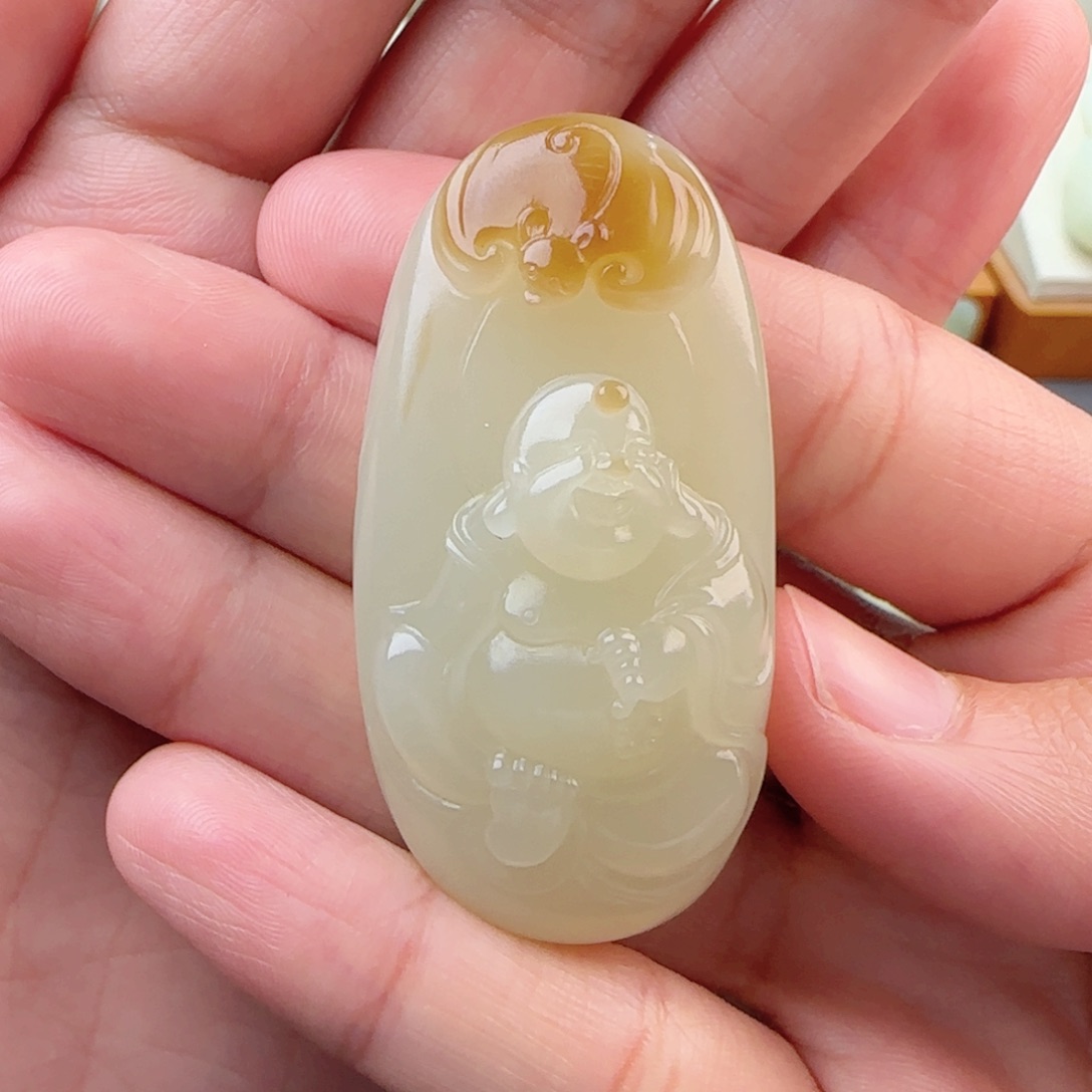 和田玉颈饰未镶嵌我***星