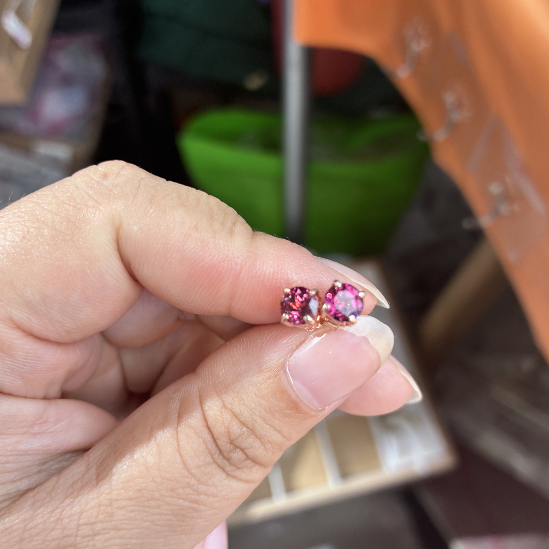 支持复检天然宝石石榴石紫牙乌美铝圆耳钉精致红色显白耳钉S925银