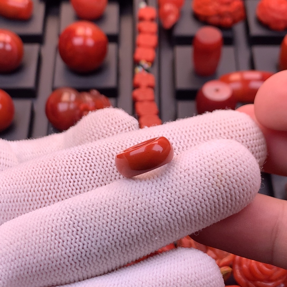 南红玛瑙未镶嵌精工满色满肉跑环内径8.2mm