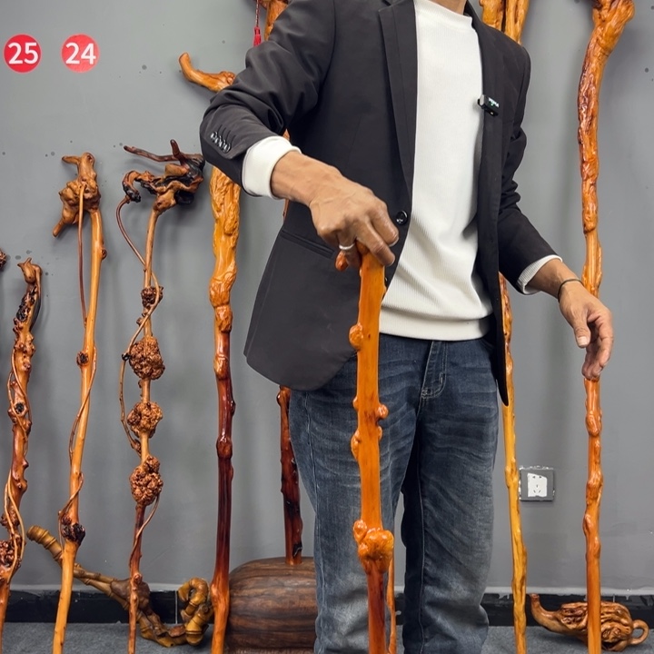 黑果木一物一拍，以直播间截图为准，实木物品都会有风化裂痕