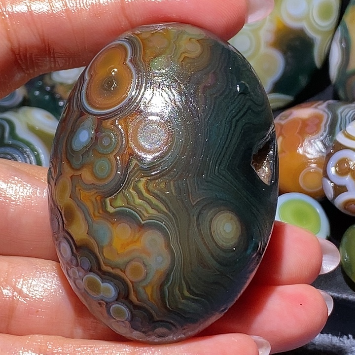 悦***^玛瑙/玉髓未镶嵌珠宝奇石