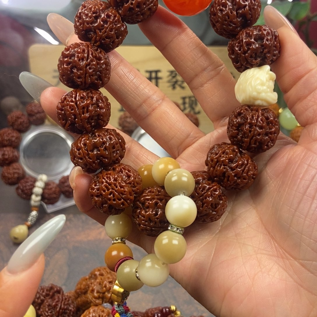 金刚菩提吊坠521。           