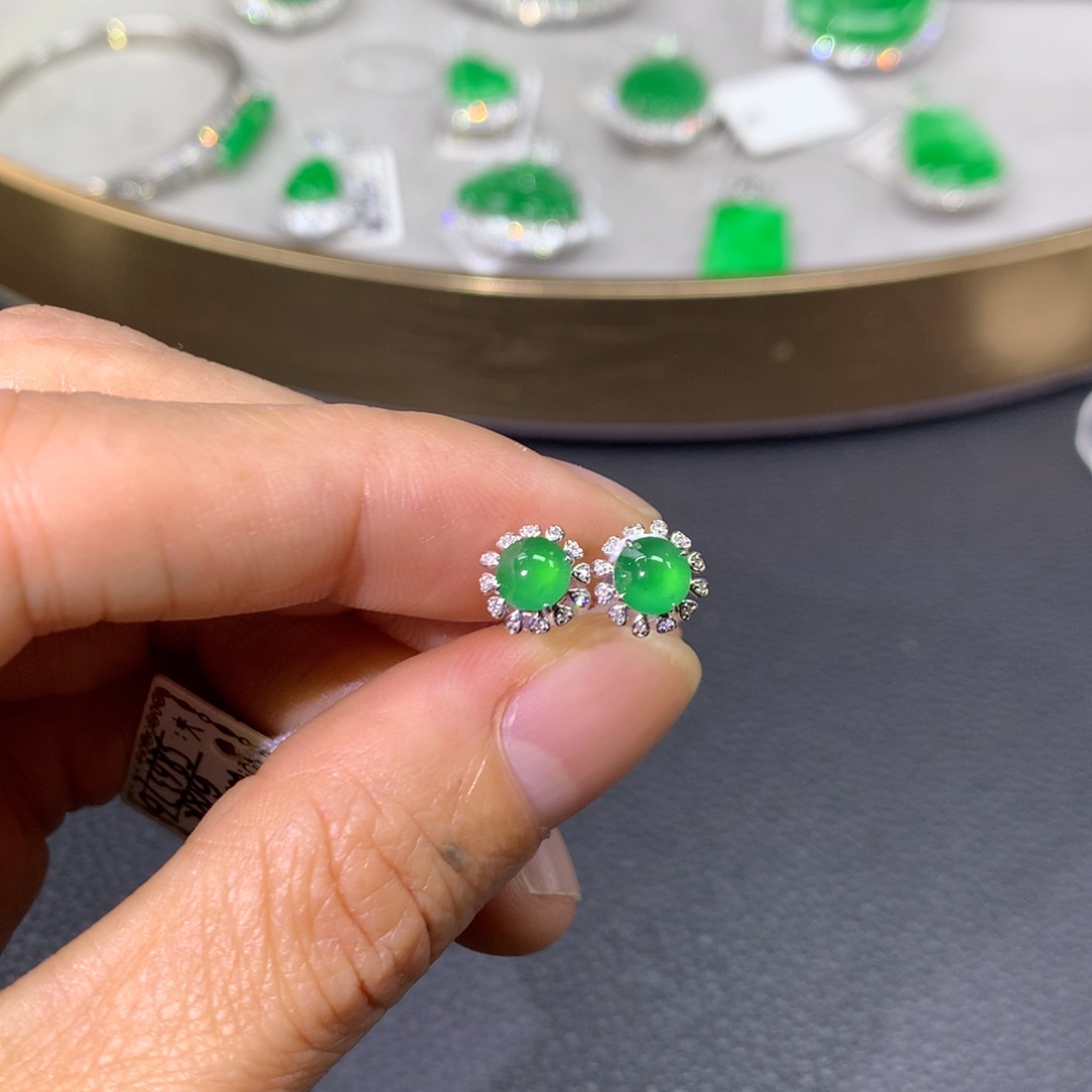 翡翠耳饰18K金镶嵌翡翠