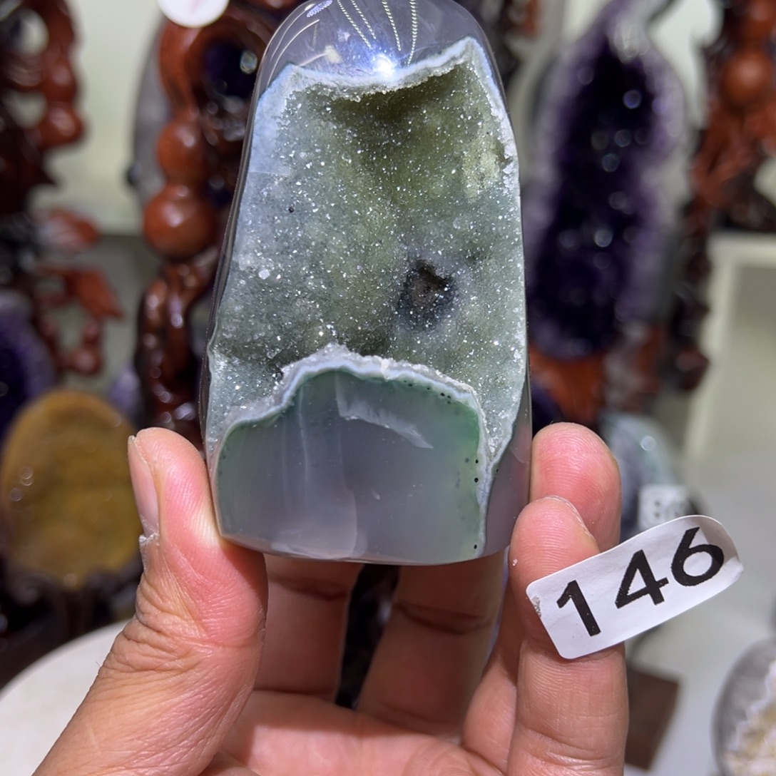 水晶大型摆件（非配饰）未镶嵌