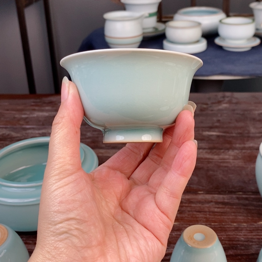朱砂胎粉青釉压手杯 不开片 