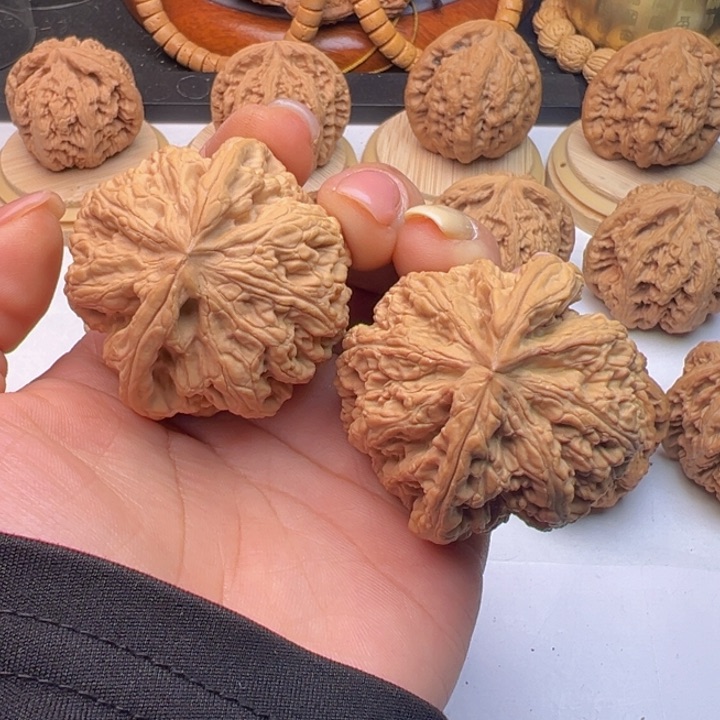 文玩核桃把件顺***诺粗筋45全品