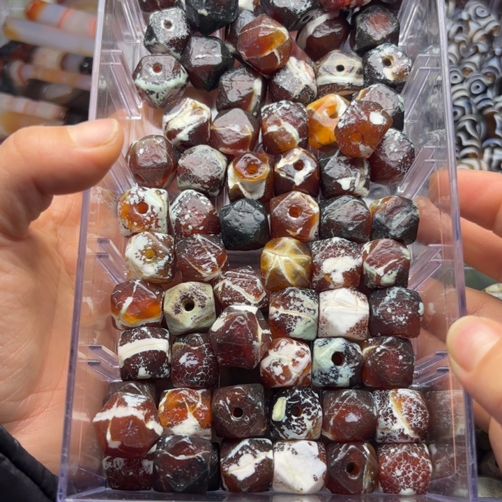 颈饰玻璃漂亮小瑙瑙