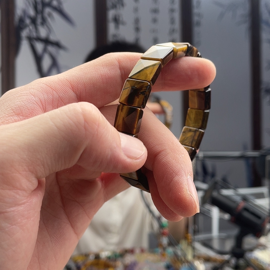 水晶手链未镶嵌黄虎眼手牌