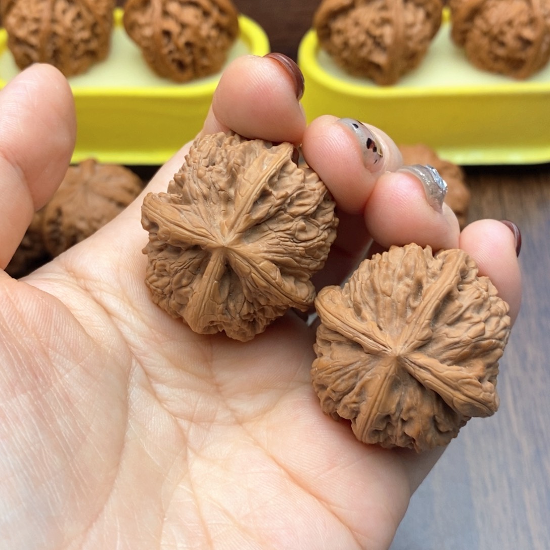 夏***秋文玩核桃把件355号蓟县元宝四棱