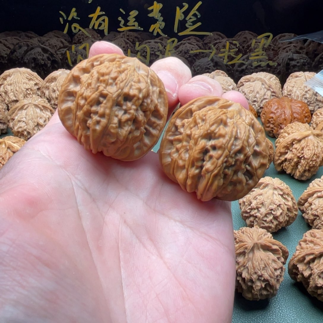 核桃把件38全品四座楼