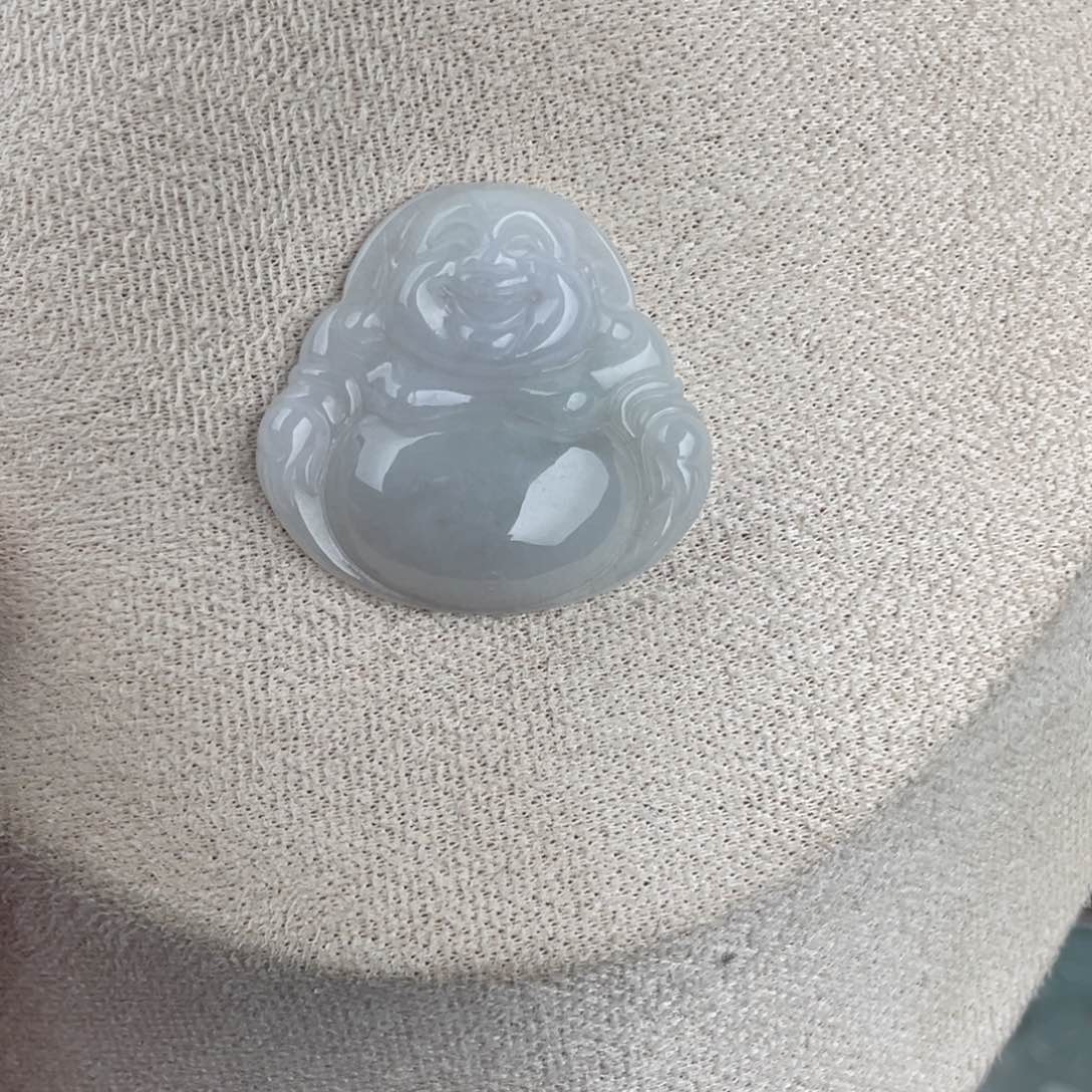 翡翠未镶嵌颈饰佛公