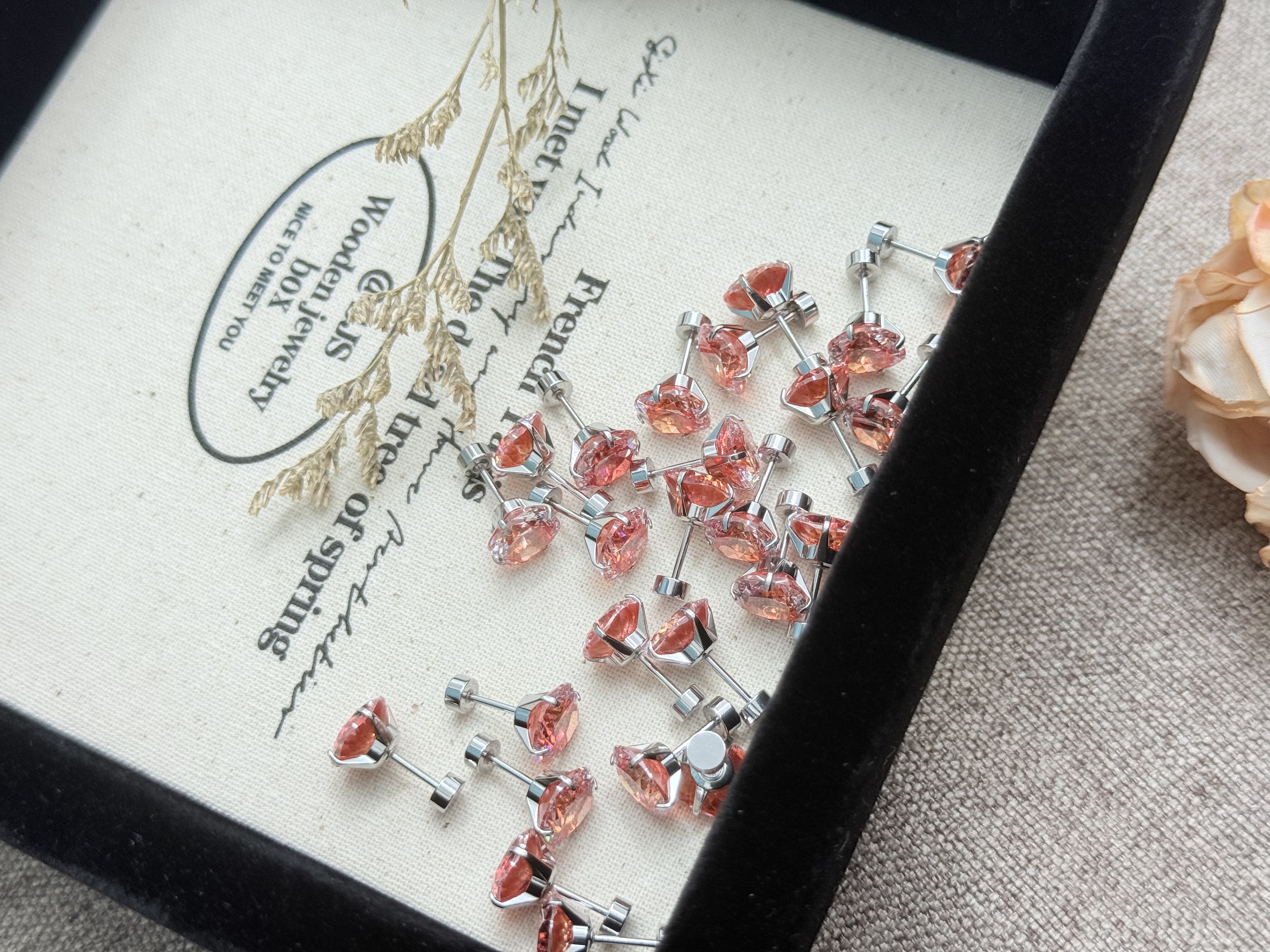 钛钢锆石耳饰 A201 双色夹心花边方糖锆石8mm耳骨钉耳钉耳蜗钉