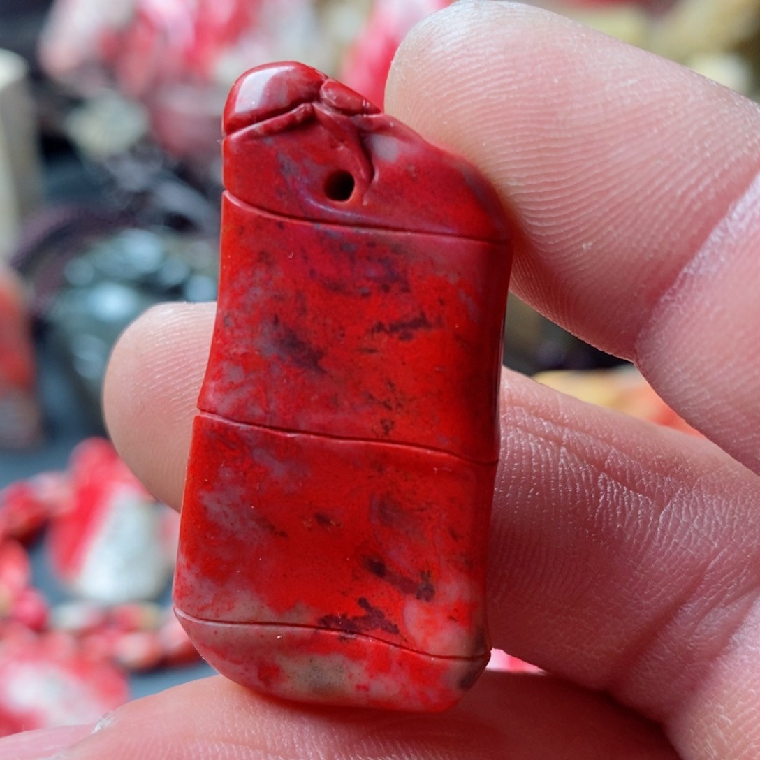 昌化鸡血石昌化鸡血石挂件