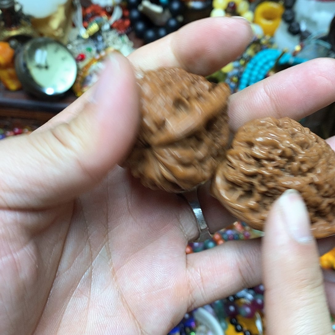 滴血莲花菩提吊坠