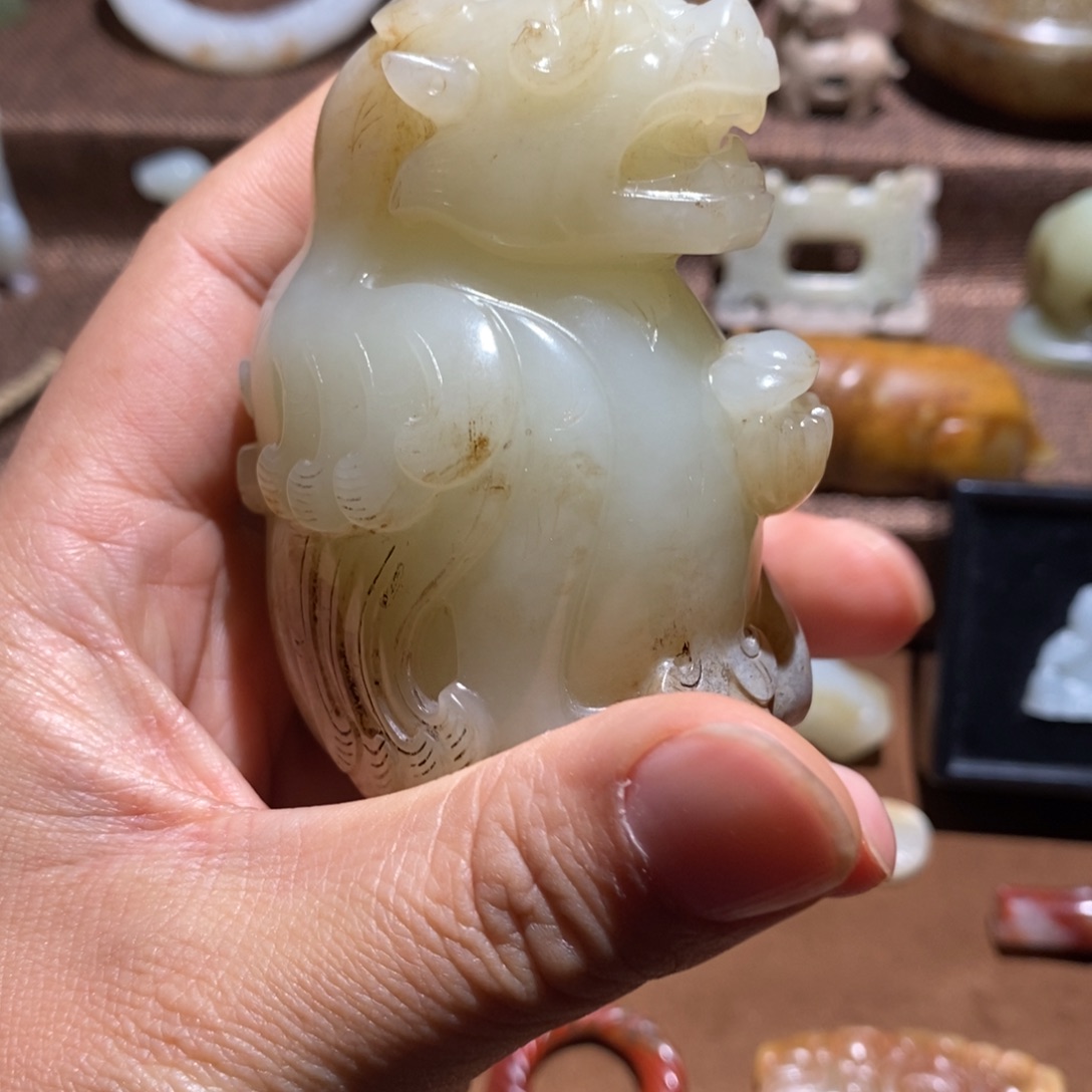 1***6和田玉未镶嵌颈饰