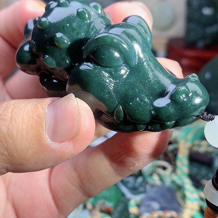 未镶嵌和田玉挂件