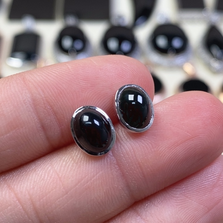 翡翠耳饰18K金镶嵌缅甸天然翡翠墨翠